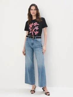 MOHITO Bawełniany t-shirt w kwiaty czarny Hot