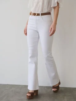 MOHITO Białe jeansy flare biau0142y Hot
