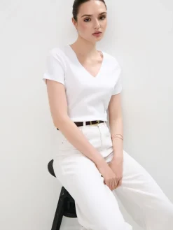MOHITO Biały t-shirt z merceryzowanej bawełny biau0142y Fashion