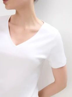 MOHITO Biały t-shirt z merceryzowanej bawełny biau0142y Fashion