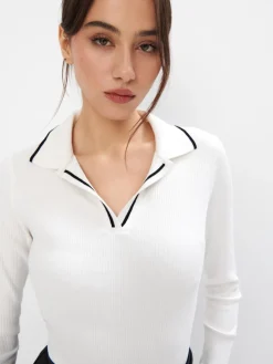 MOHITO Bluzka z kołnierzykiem polo kremowy Fashion