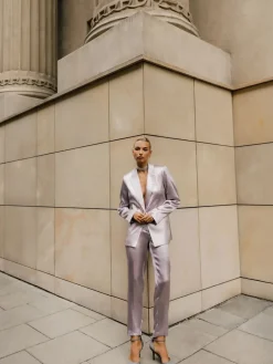 MOHITO Błyszczące fioletowe spodnie fioletowy Fashion