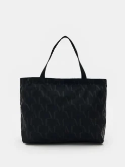 MOHITO Czarna torebka shopper z kosmetyczką czarny Hot