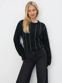 MOHITO sweter z ozdobnym splotem czarny Fashion