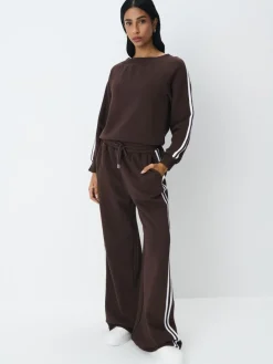 MOHITO Czekoladowa bluza o prostym kroju bru0105zowy Fashion