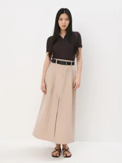 MOHITO Czekoladowa bluzka z kołnierzykiem polo ciemno bru0105zowy Sale