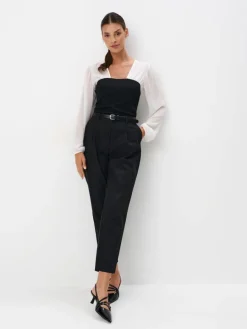 MOHITO Eleganckie czarne spodnie z paskiem czarny Outlet