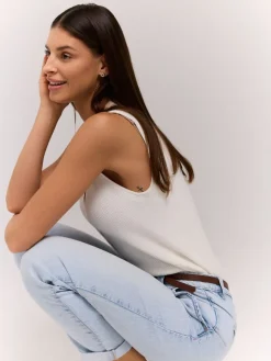 MOHITO Jeansy chino slim z paskiem niebieski Online