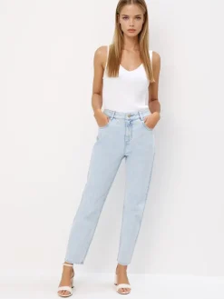 MOHITO Jeansy mom slim push up niebieski Sale