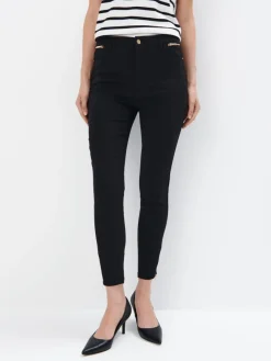 MOHITO Spodnie skinny PETITE czarny Fashion