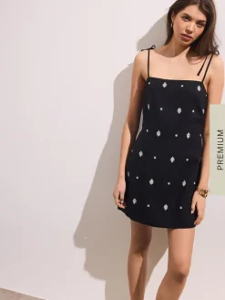 MOHITO Sukienka mini z wiskozy i lnu czarny Sale