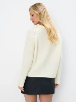MOHITO Sweter z domieszką wełny biau0142y Clearance