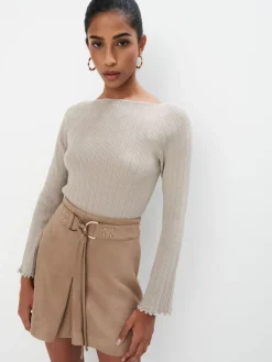MOHITO Sweter z metalizowaną nitką sand Fashion