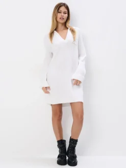 MOHITO Swetrowa sukienka mini kremowy Sale