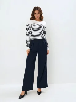 MOHITO Wzorzysty sweter z wiskozą biau0142y Fashion